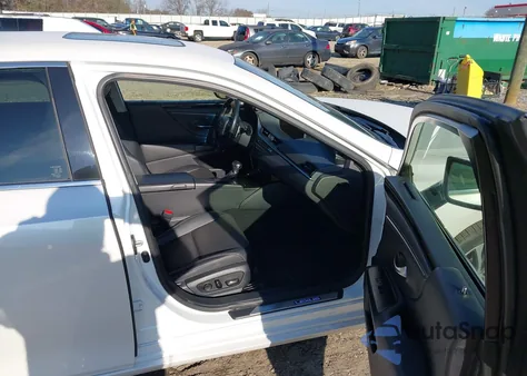 2019 Lexus Es 300H z USA, uszkodzony, nr VIN JTHB21B13K2022742